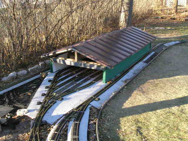 [Front roof panels are in place]